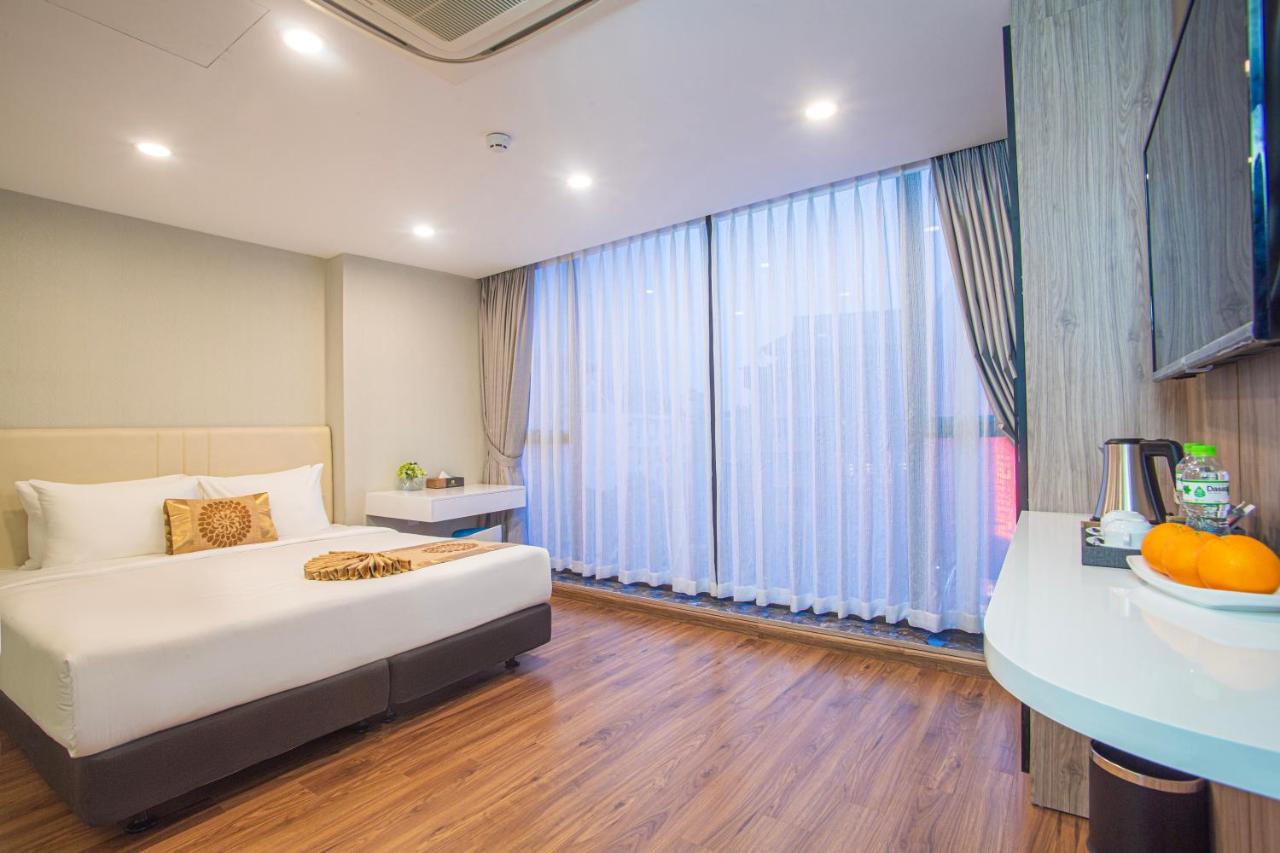 Bridge Lakeside For Rent Hotel Hanoï