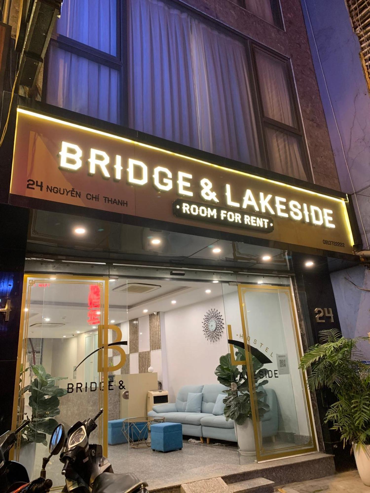 Khách sạn Bridge Lakeside Hà Nội 3*